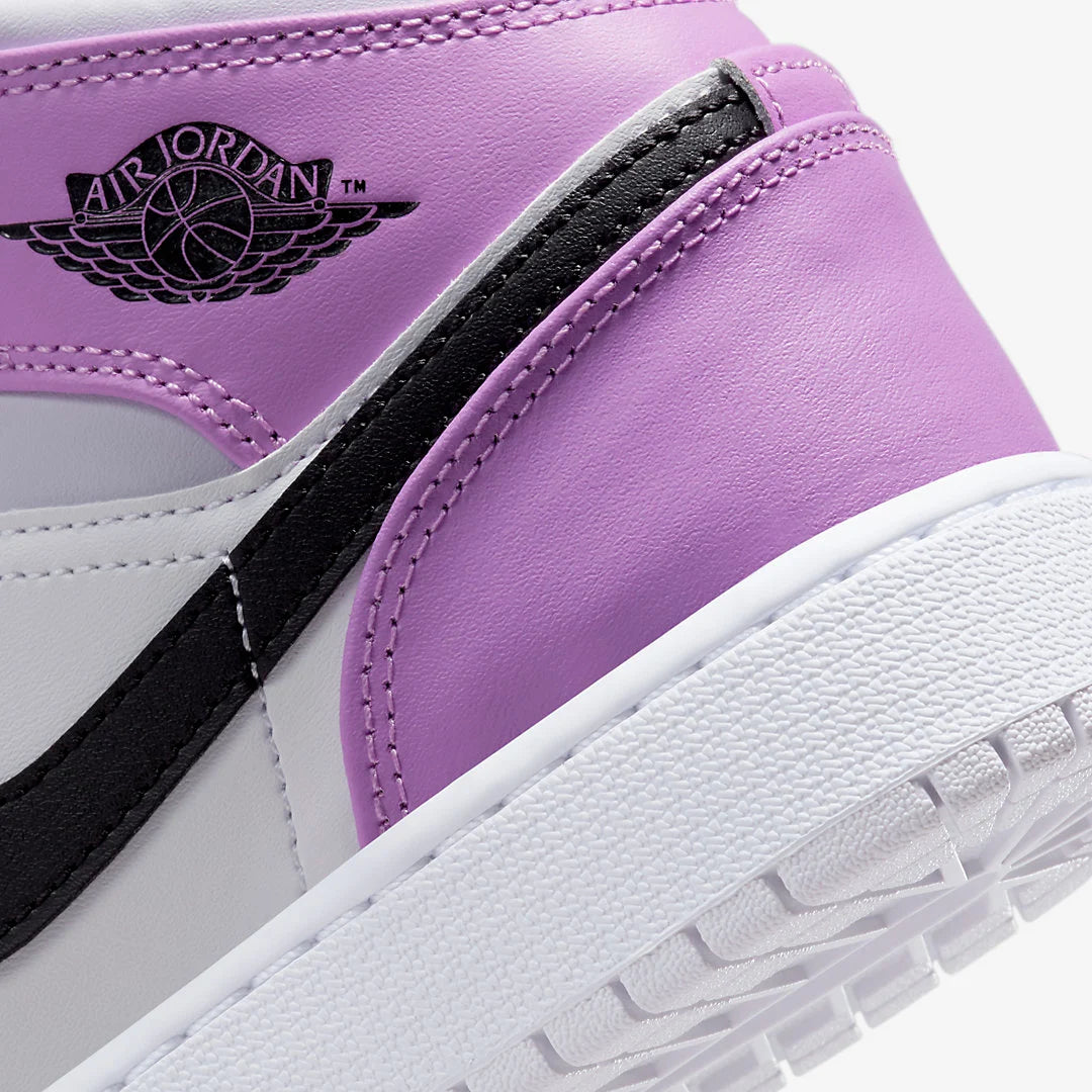 Air Jordan 1 Mid GS 'Barely Grape'